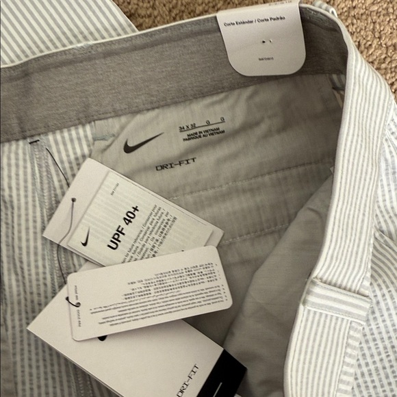 NWT Nike Dri-FIT UV Seersucker Stripe Chino Golf Pants White Grey - Picture 3 of 8